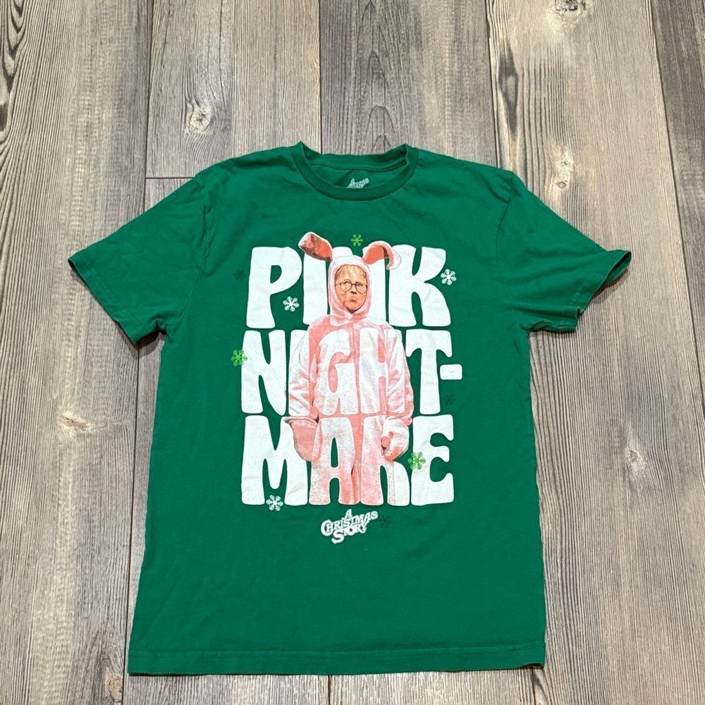 A Christmas story, a pink nightmare, tee